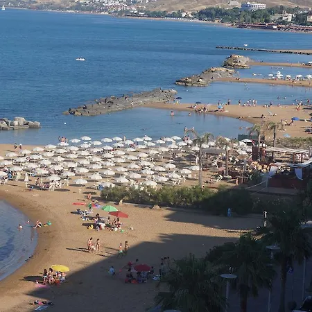 Lullymia Crotone